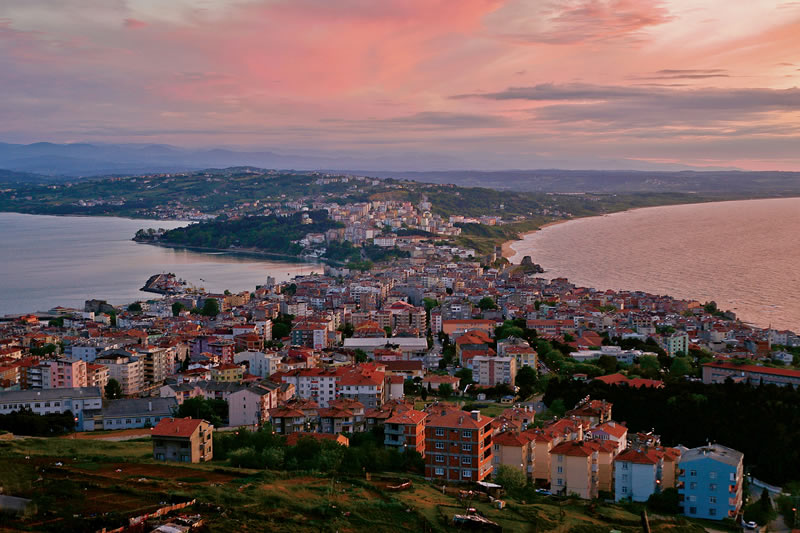 SPOTLIGHT ON WOMEN PLAYERS