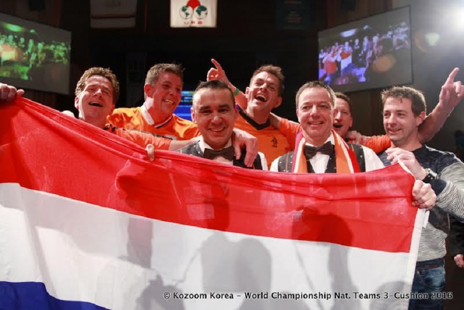 Imagen de portada para MAGIC GOLD FOR DUTCH TEAM IN VIERSEN