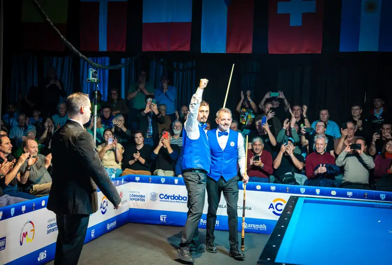 Cover image for 5 PINS WORLD CHAMPIONSHIPS INDIVIDUAL AND UNDER 22